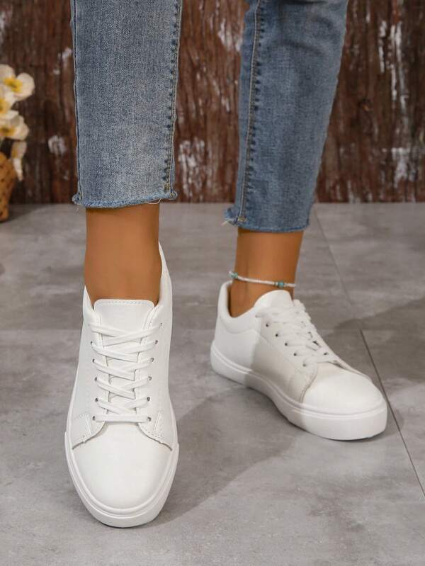Linda | Soft White Sneakers