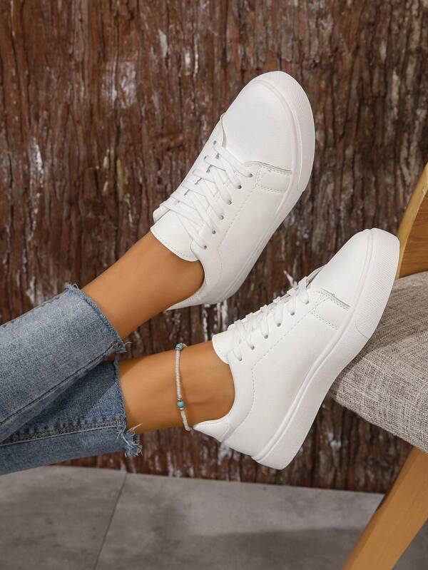 Linda | Soft White Sneakers