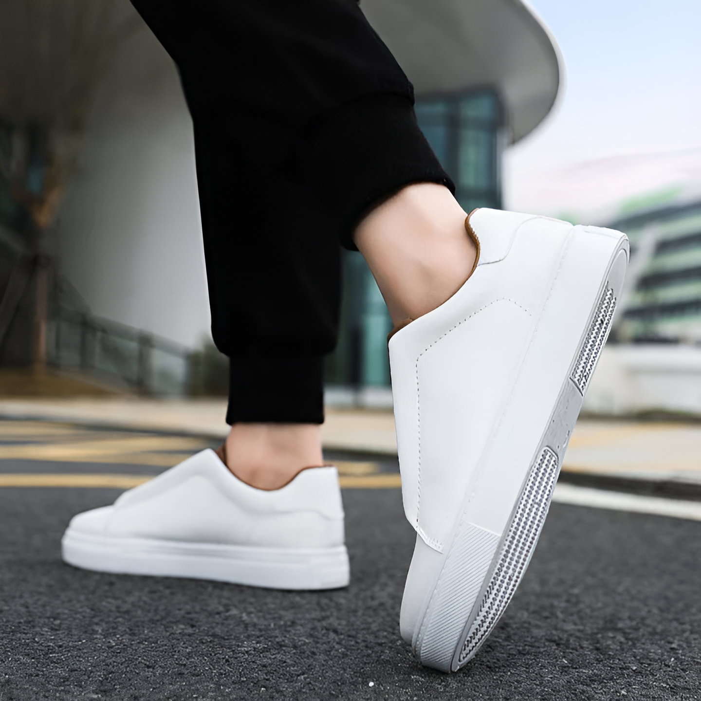 Leo | Timeless Classic Men's Sneakers
