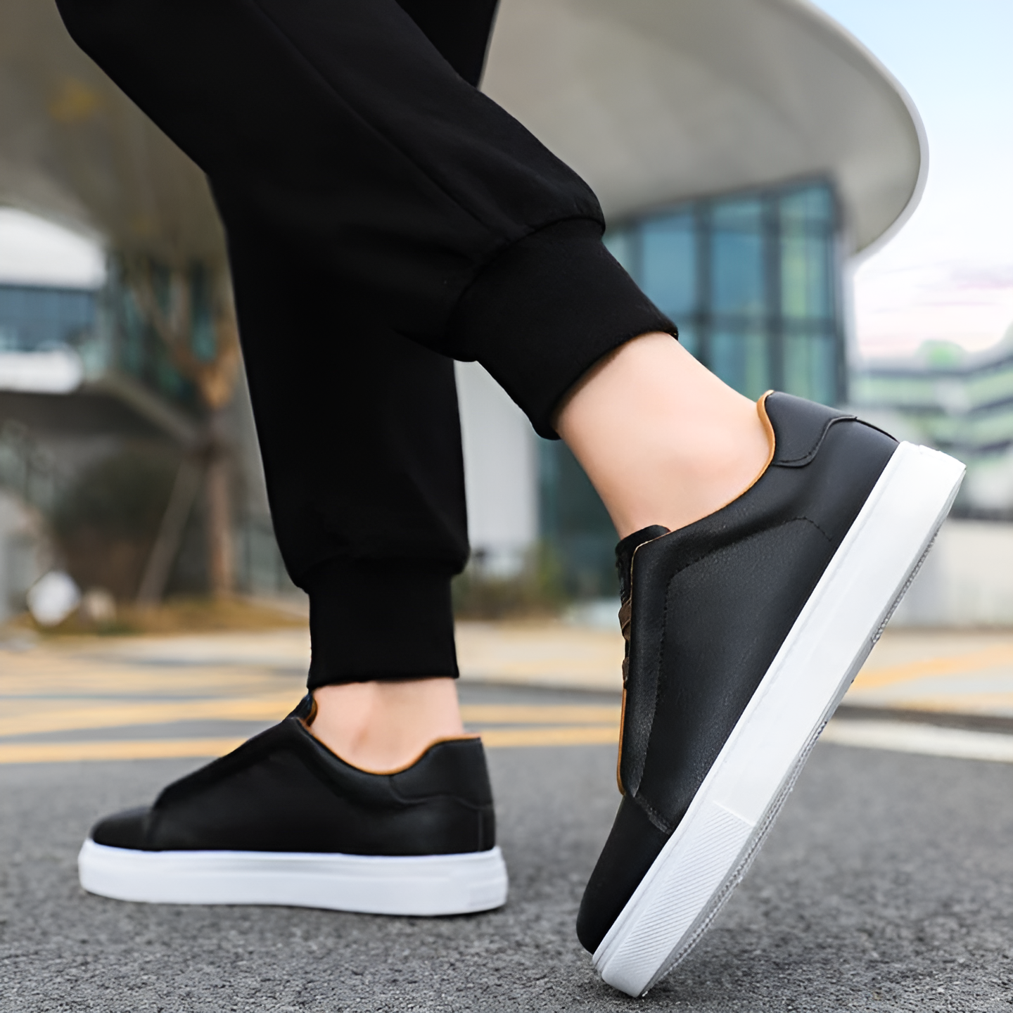 Leo | Timeless Classic Men's Sneakers