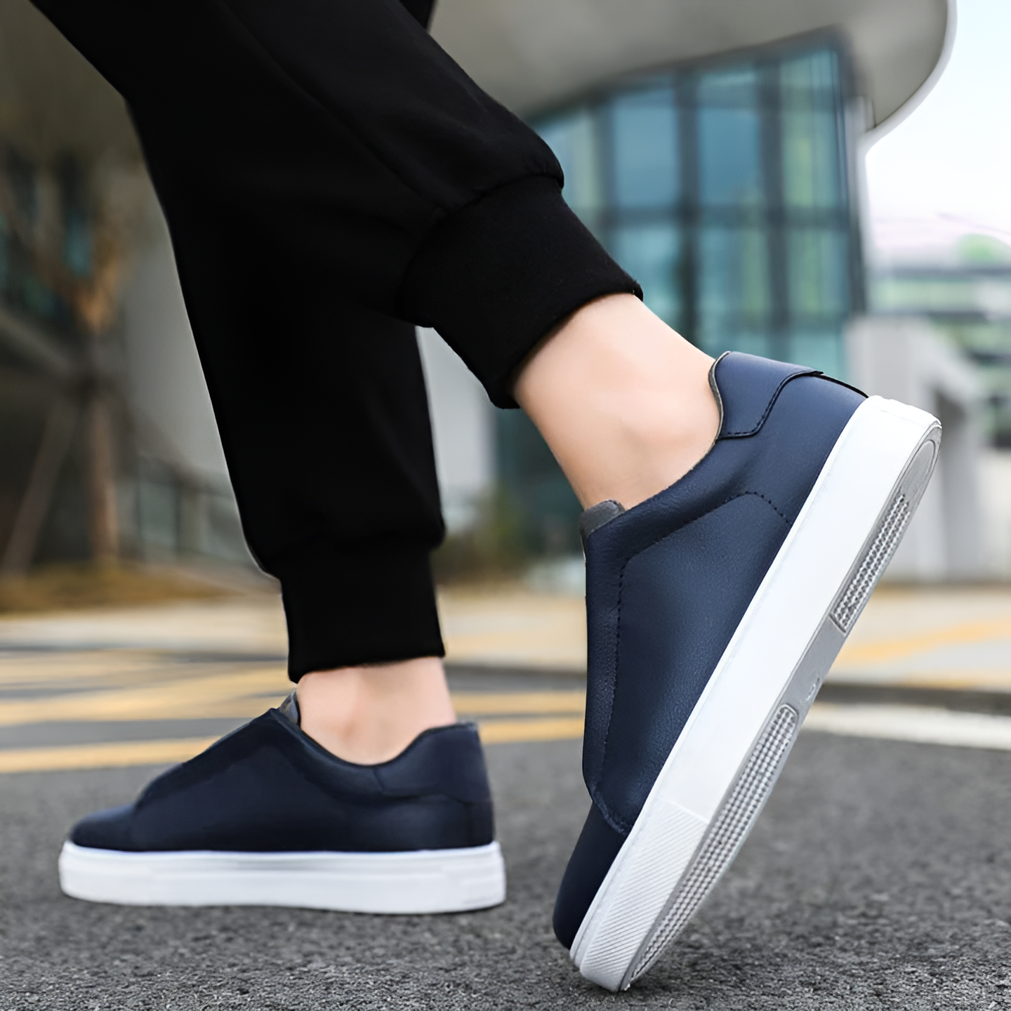 Leo | Timeless Classic Men's Sneakers